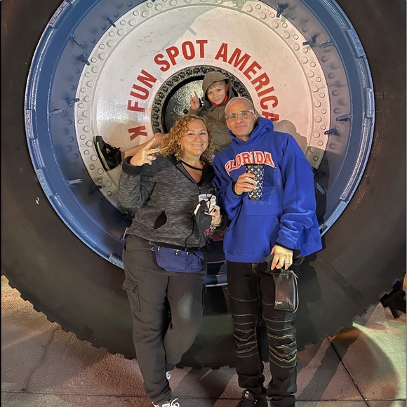 Meet your Posher, Josh - Picture 1 of 1